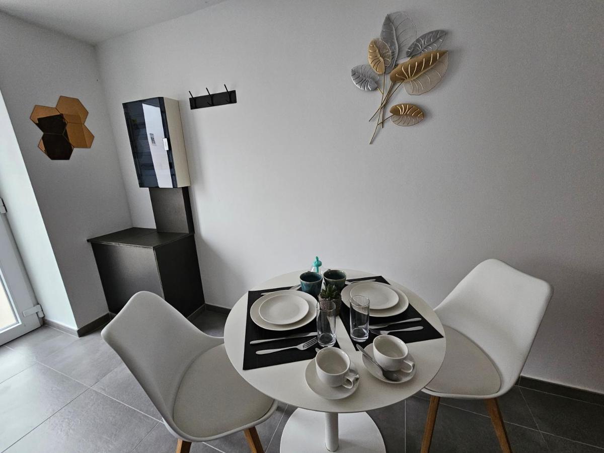 Courcelles Appart'Hotel Trazegnies المظهر الخارجي الصورة